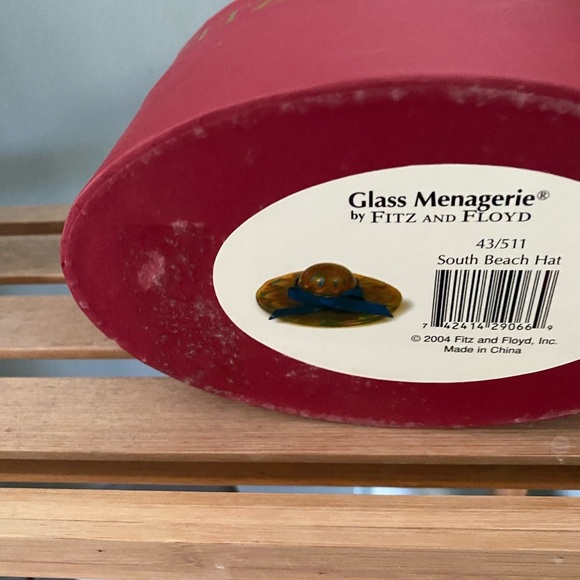 Fitz & Floyd Handblown Art glass Menagerie south beach hat - Picture 6 of 10